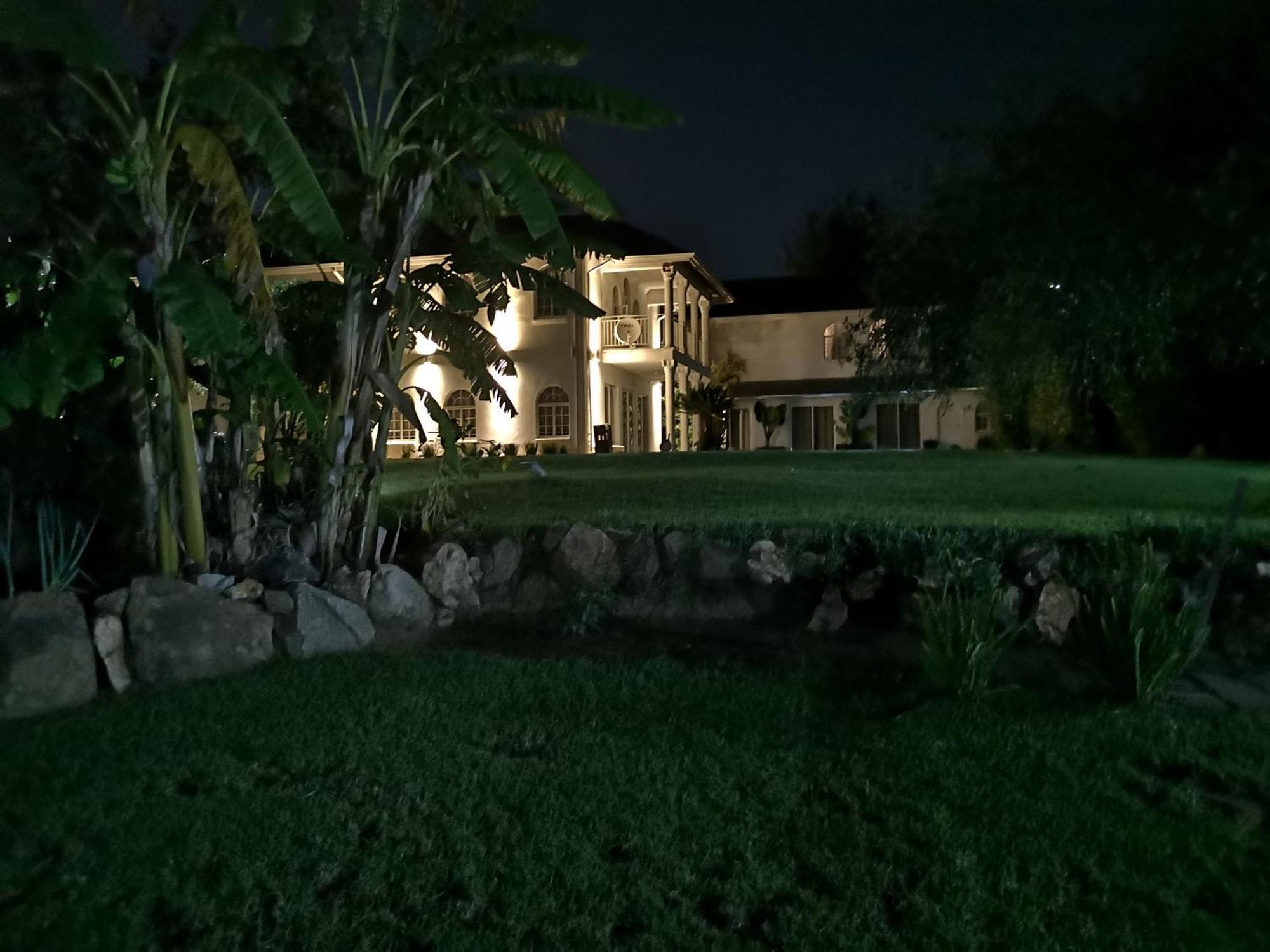 Lotus Guest House 约翰内斯堡 外观 照片
